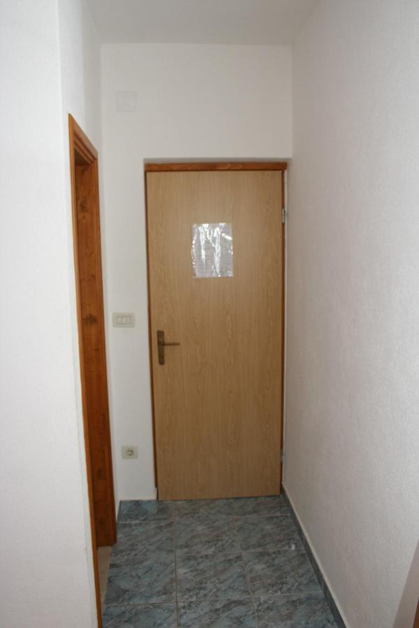 Apartments And Rooms By The Sea Sutivan, Brac - 2943 Exterior photo